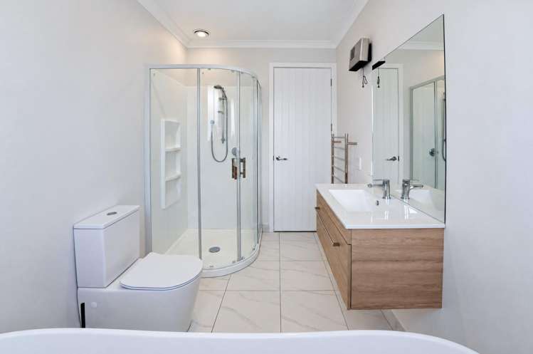 5 Upton Lane Richmond_22