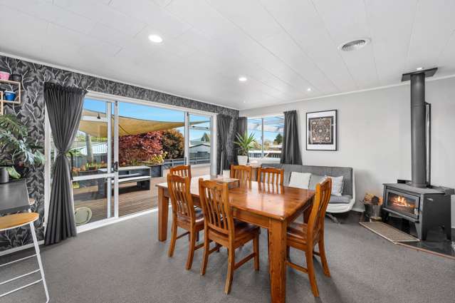 12 Milton Grove Owhata_4