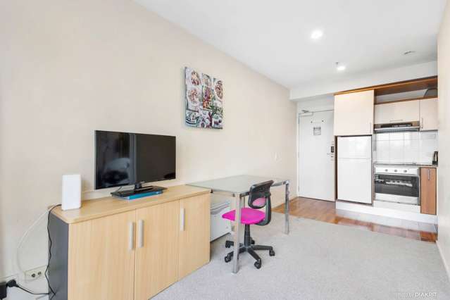 6a/82 Wakefield Street Auckland Central_1