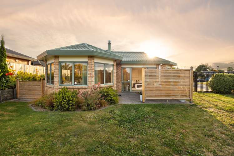 9 Northmeadow Drive Rototuna_1