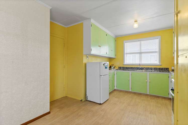 126 Parkhurst Road Parakai_8