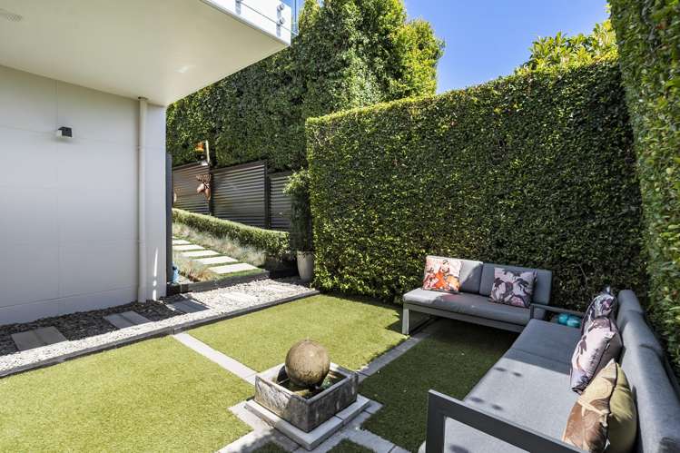 917 Mount Eden Road Mount Eden_24