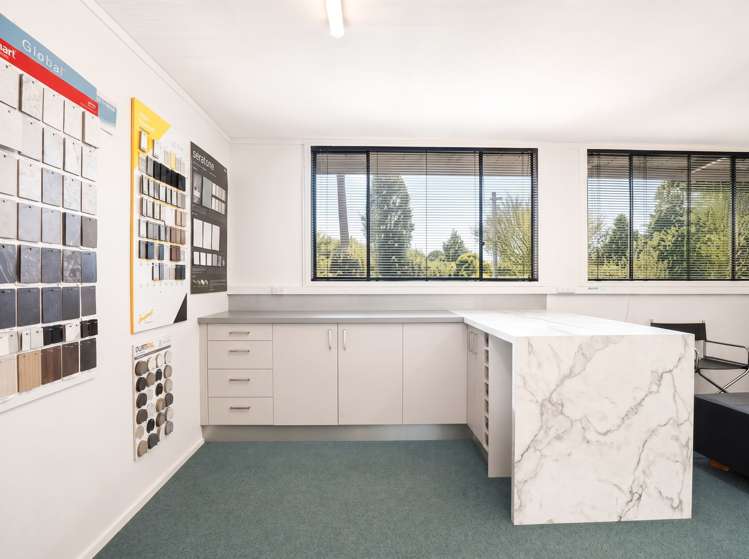 80 Clayton Road Mangakakahi_13