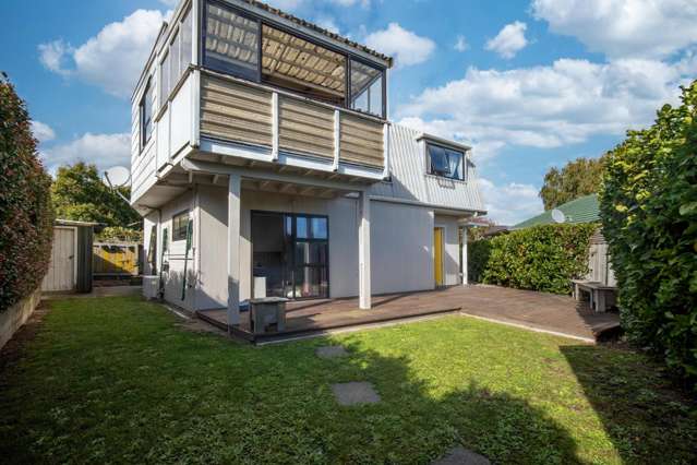 2/2 Nikau Street Stoke_1