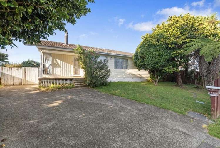 64 Sunlands Drive Manurewa_42