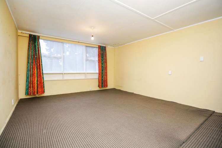 25 Parker Avenue New Lynn_12
