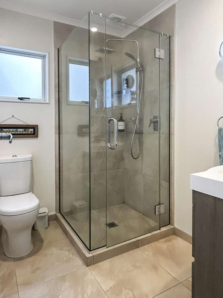 17A Feary Crescent Takaka_13