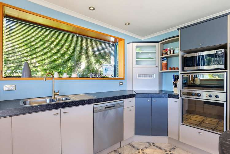 14 Settlers Hill Akaroa_12