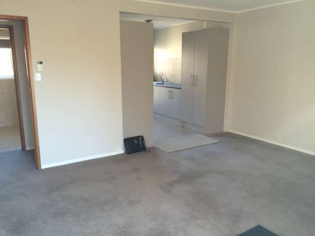 2/1 Botany Road Howick_2