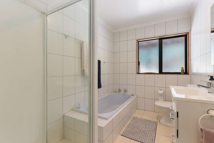 11 Mead Road Brightwater_11