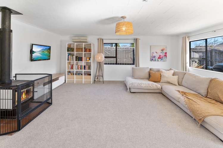 1a Lord Auckland Road Wakefield_6