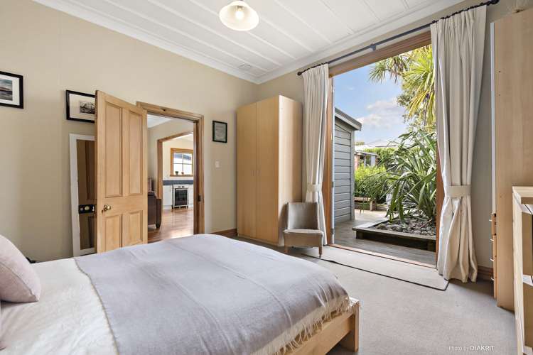 121 Hanson Street Newtown_10