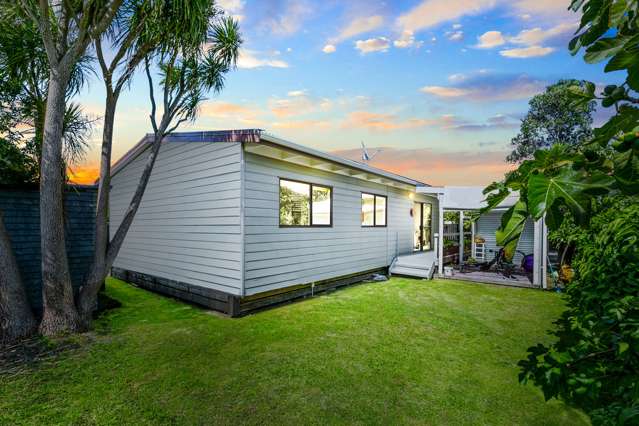 2/9 London Street Te Atatu Peninsula_1