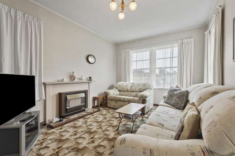 112 Savage Crescent West End_2