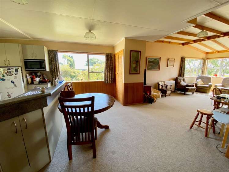 11 Macandrew Street Owaka_15