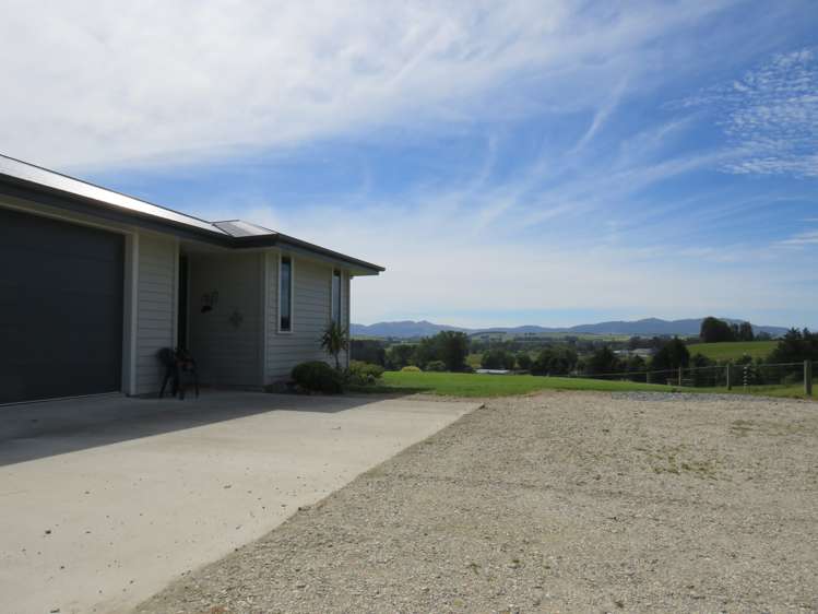 24 Waddle Road Gore Surrounds_7