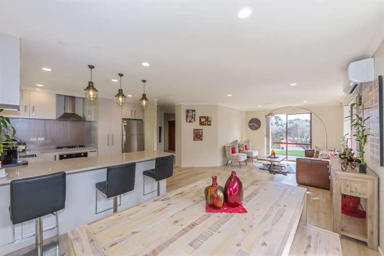 8 Fernbank Lane Greenhithe_2