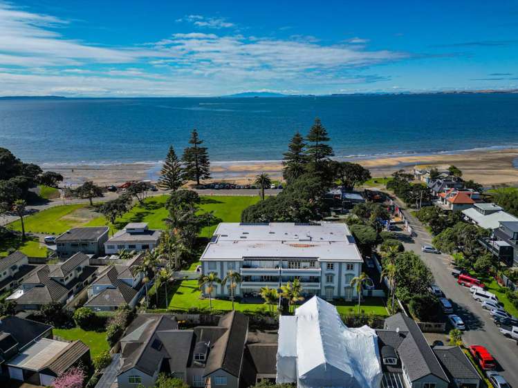 14/8 Sidmouth Street Mairangi Bay_24