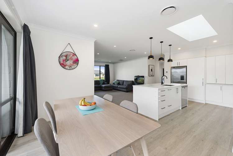 18 West Thompson Street Leamington_12