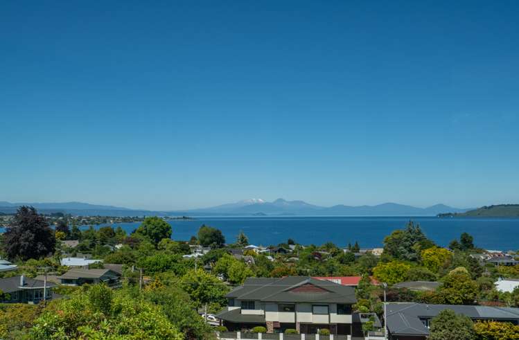 1/21 Henry Hill Road Taupo_23