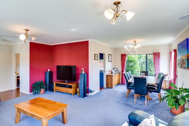 16 Forbury Way Taradale_8