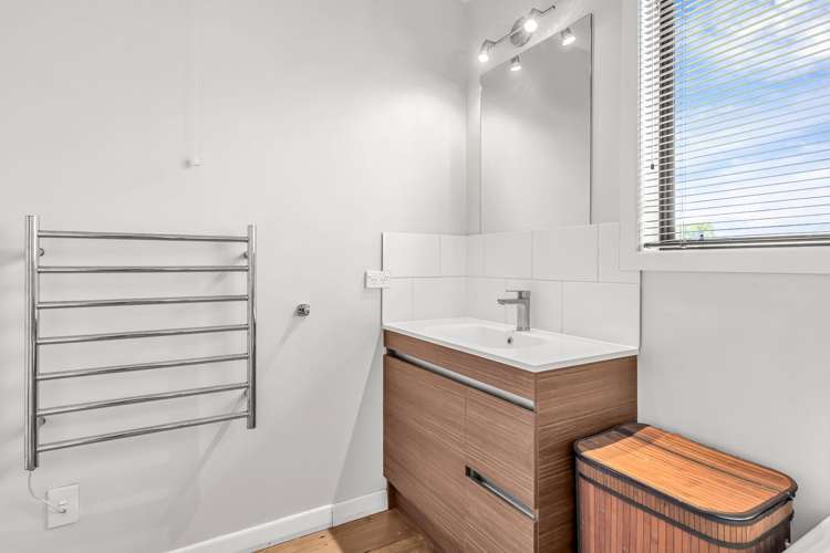 210 Whitby Road Wakefield_19