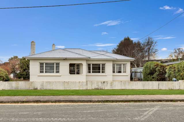 SPACIOUS HOME & SECTION
