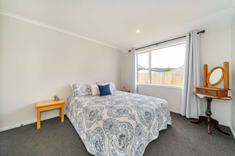 13 Poulson Grove Trentham_13