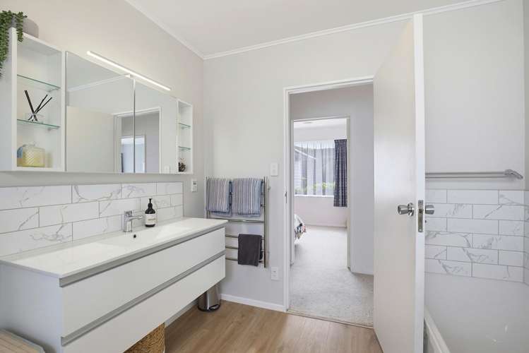 75 Oriel Avenue Tawa_16