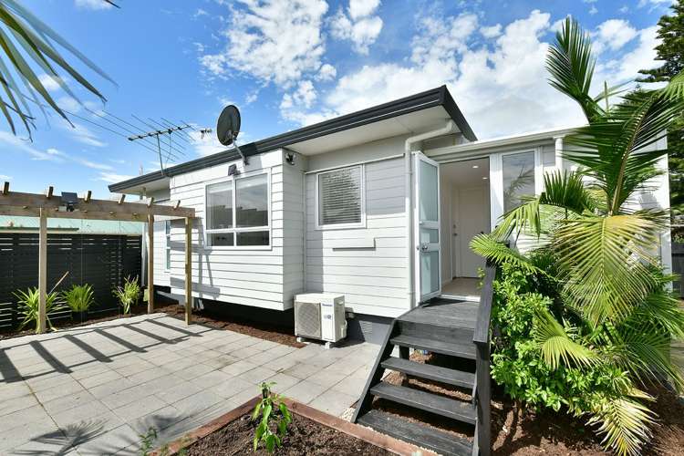 33b Springs Road Parakai_15