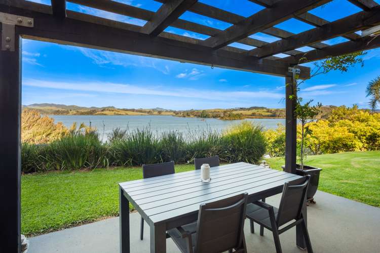 10 Waterfront Drive Mangonui_12