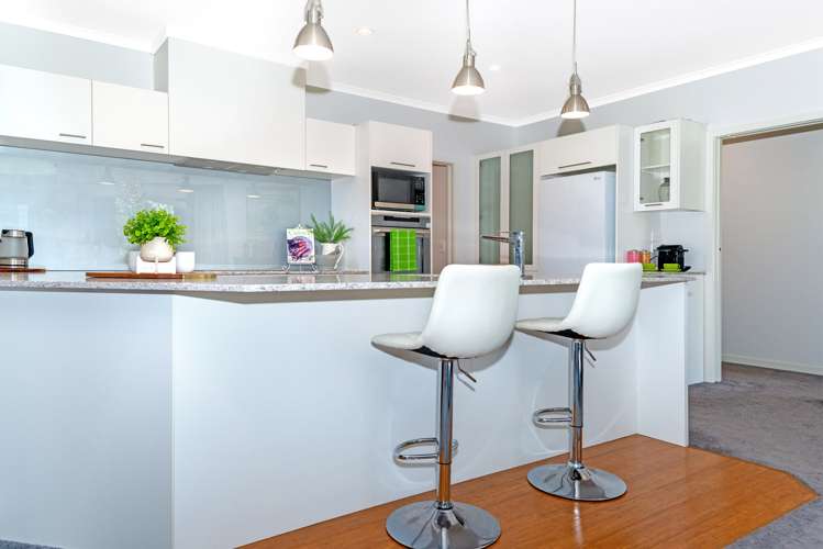 24 Charteris Rise Riverdale_5