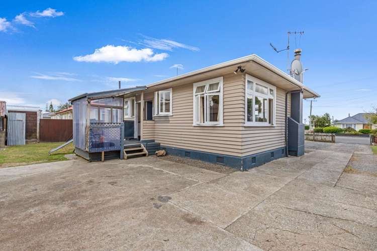 54 Parker Avenue Levin_22