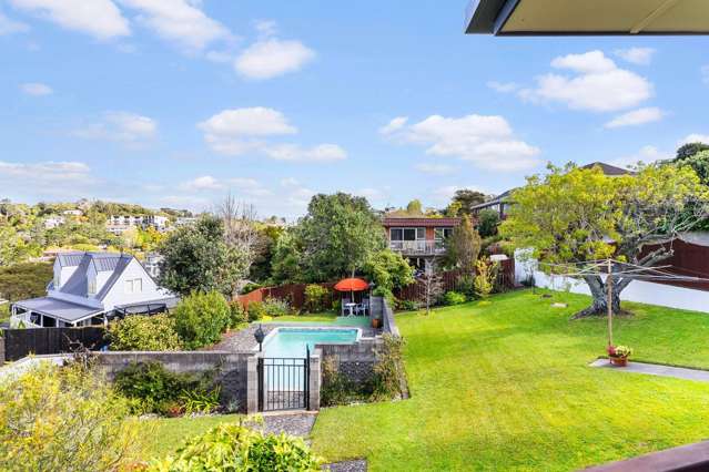 8 Helvetia Drive Browns Bay_2