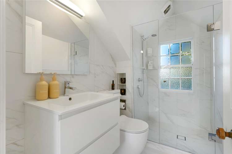 36 Queen Street Northcote Point_20