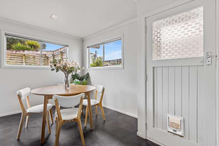 27 Rospeath Crescent Spotswood_13