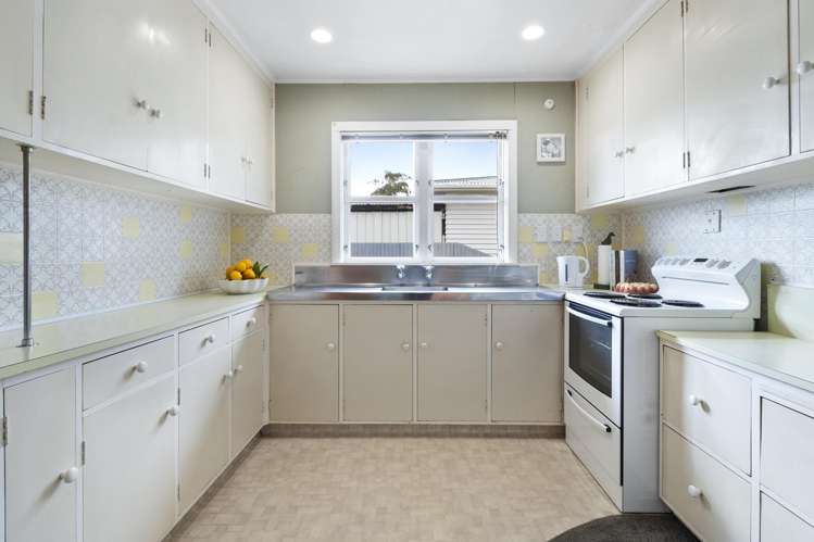 18 Fairview Avenue Feilding_2