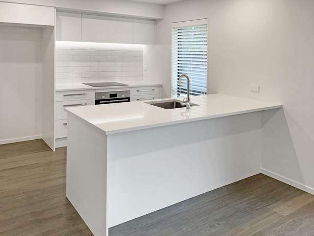 27 Collisson St Leeston_1