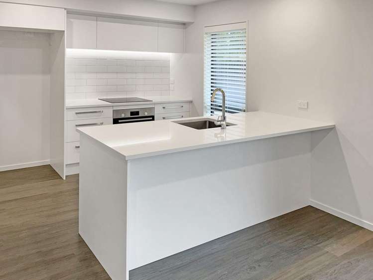 27 Collisson St Leeston_1