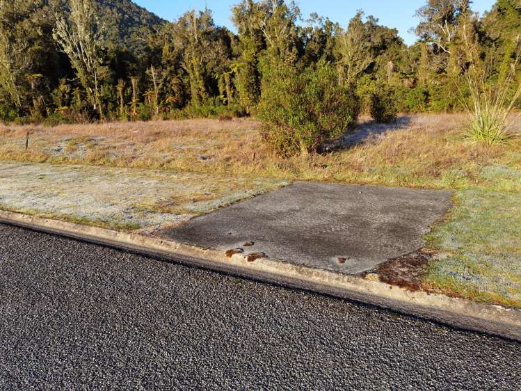 14 Pioneer Drive Franz Josef Glacier_6