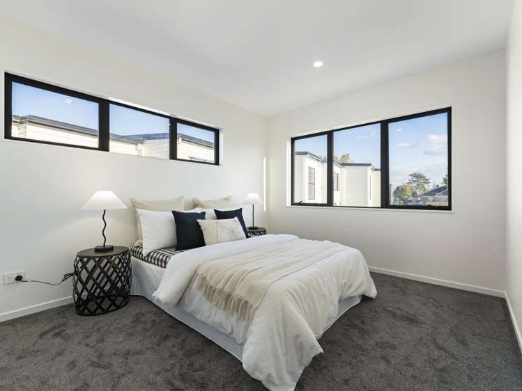 3&5/35 Royton Avenue Mangere East_13