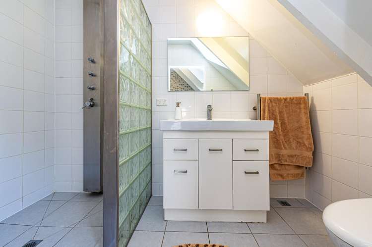 10 D'arcy Road Bastia Hill_24