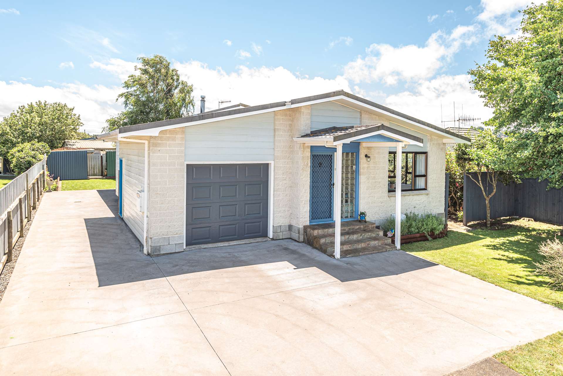 63 Exeter Crescent Springvale_0