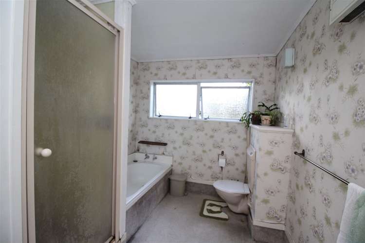 8 Tweed Street Tokoroa_16