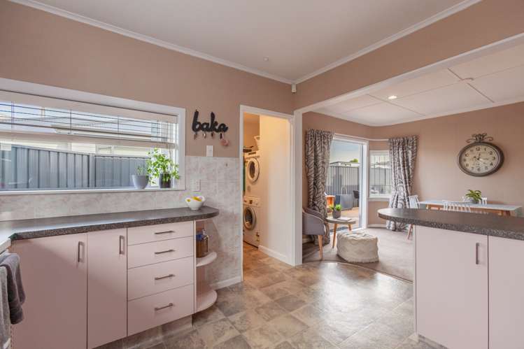 23 Howard Road Taradale_15