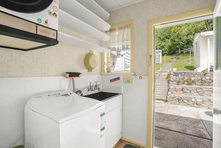 12 Dover Road Wainuiomata_12