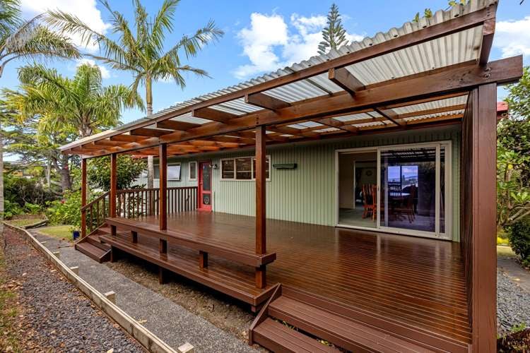 23 Coromandel Crescent Mairangi Bay_12