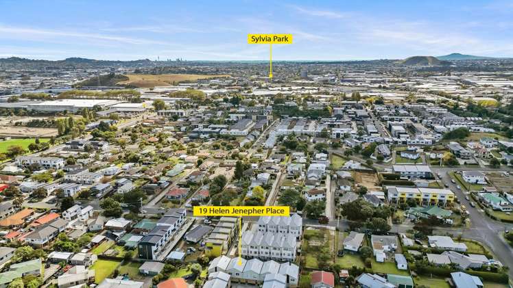 19 Helen Jenepher Lane Mount Wellington_17