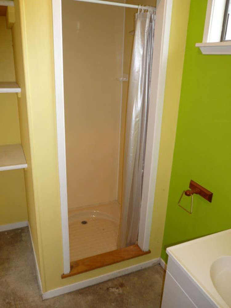 205 The Square Whangamata_8