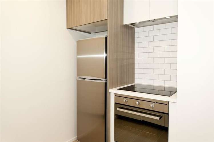 104/18 Saint Martins Lane Grafton_12